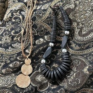 Paparazzi wood necklace gold chandelier rope chain boho western fashion jewelry